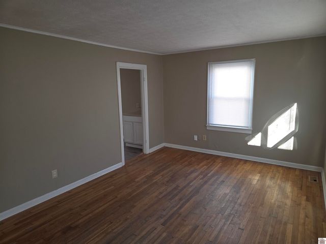 915 N 25th Street, Paducah, KY 42001