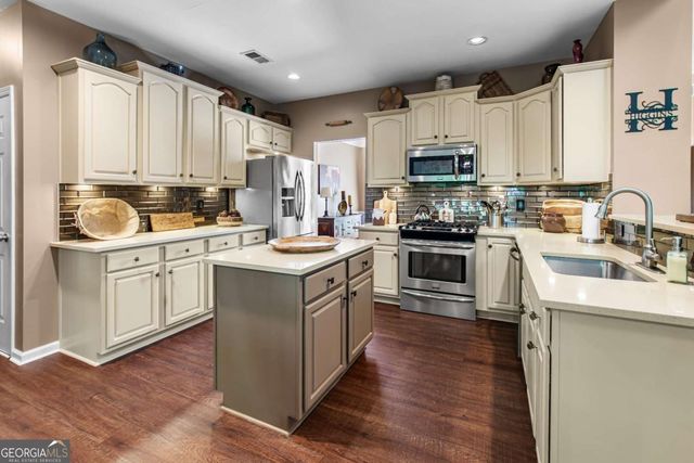 903 Arbor View Lane, Woodstock, GA 30188