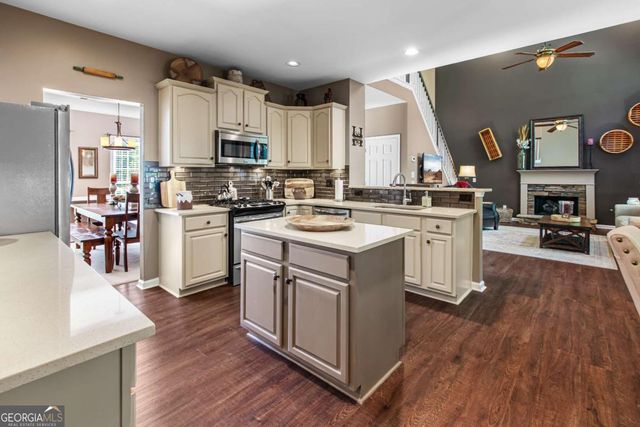 903 Arbor View Lane, Woodstock, GA 30188