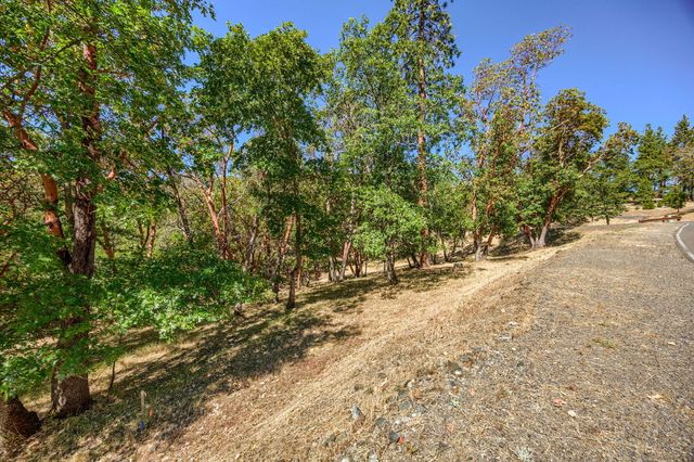 807 Timber Ridge Drive 15, Jacksonville, OR 97530