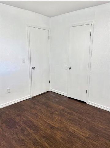 1104 N Gale Avenue, Moore, OK 73160
