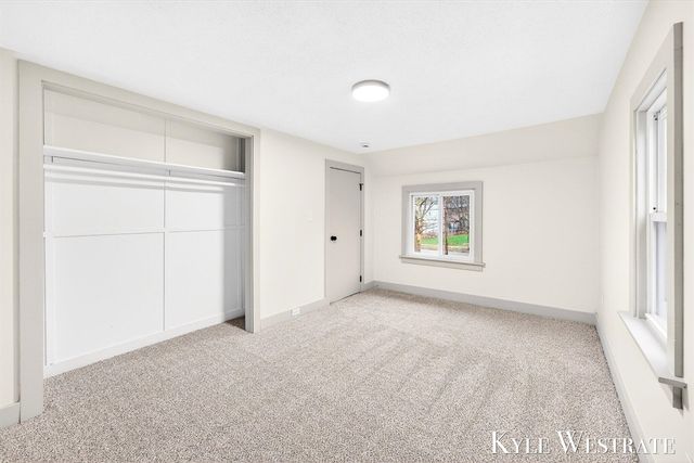 1537 Diamond Avenue, Grand Rapids, MI 49505