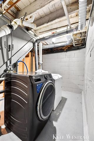 1537 Diamond Avenue, Grand Rapids, MI 49505