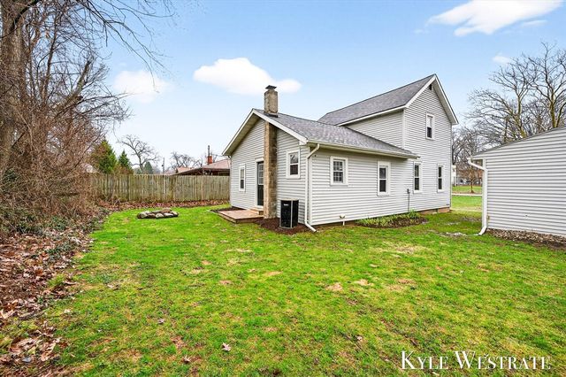 1537 Diamond Avenue, Grand Rapids, MI 49505