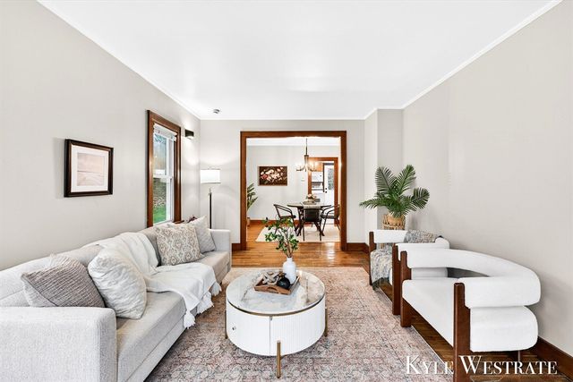 1537 Diamond Avenue, Grand Rapids, MI 49505