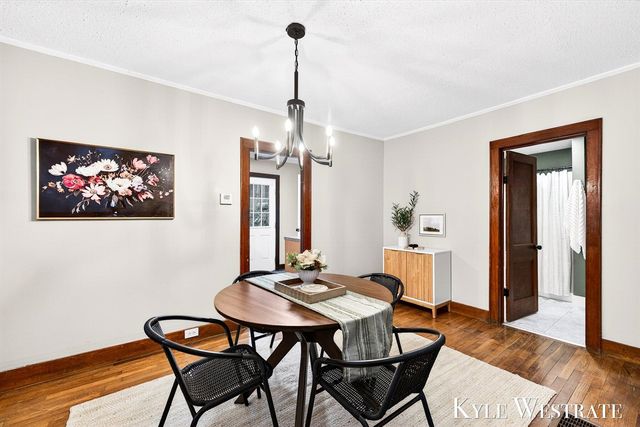 1537 Diamond Avenue, Grand Rapids, MI 49505