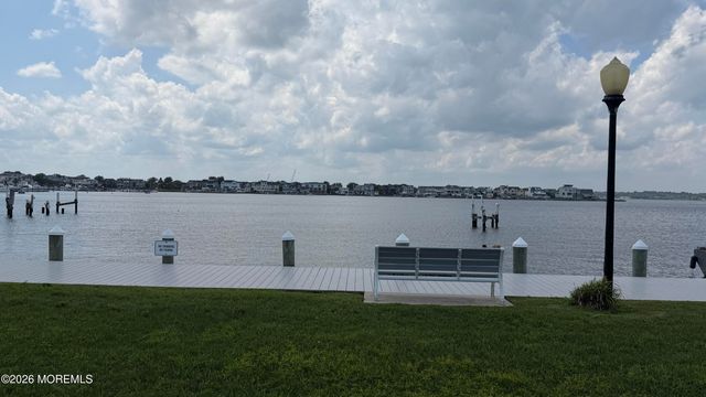 69 Wharfside Drive, Monmouth Beach, NJ 07750