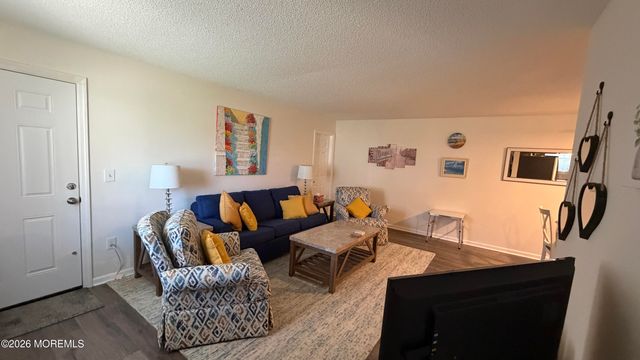 69 Wharfside Drive, Monmouth Beach, NJ 07750