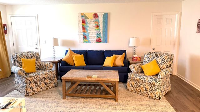 69 Wharfside Drive, Monmouth Beach, NJ 07750