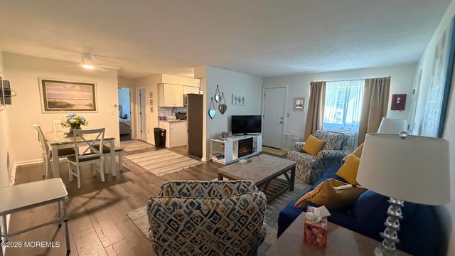 69 Wharfside Drive, Monmouth Beach, NJ 07750