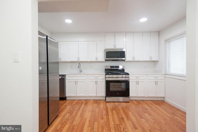 8912 KEEWATIN RD, Lanham, MD 20706