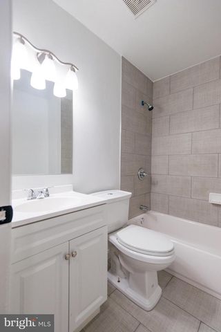 8912 KEEWATIN RD, Lanham, MD 20706