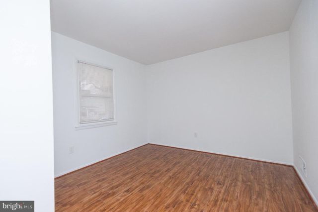 8912 KEEWATIN RD, Lanham, MD 20706