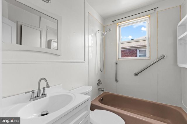 7913 SAINT MONICA DR, Baltimore, MD 21222