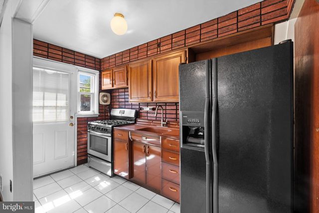 7913 SAINT MONICA DR, Baltimore, MD 21222