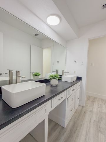 6320 Arthur Drive, Edgecliff Village, TX 76134