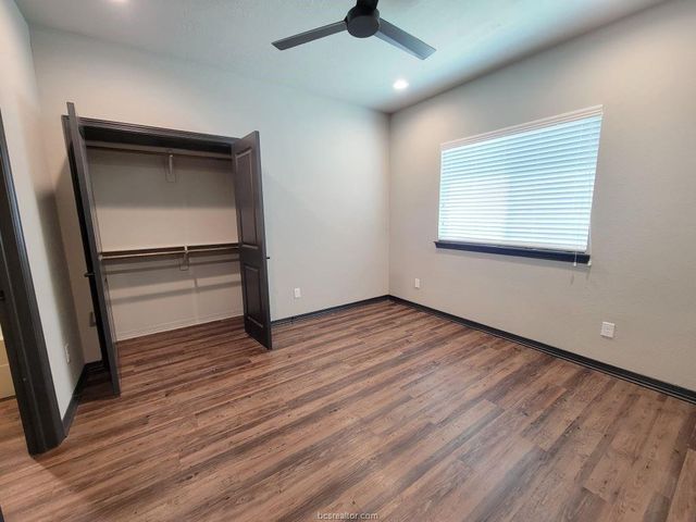 1451 Associates 702, College Station, TX 77845