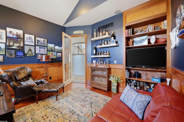 32492 N River Road, Harrison Twp, MI 48045