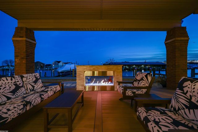 32492 N River Road, Harrison Twp, MI 48045