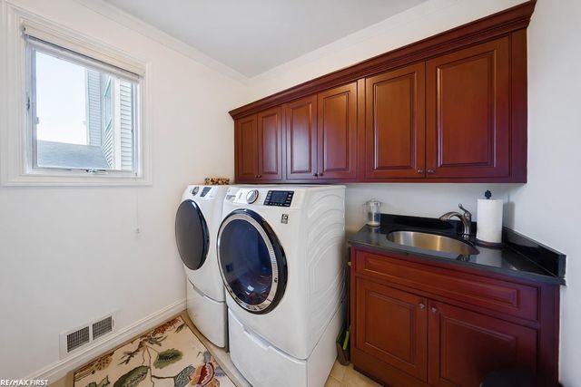 32492 N River Road, Harrison Twp, MI 48045