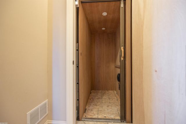 32492 N River Road, Harrison Twp, MI 48045