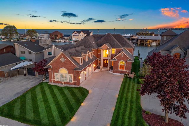 32492 N River Road, Harrison Twp, MI 48045