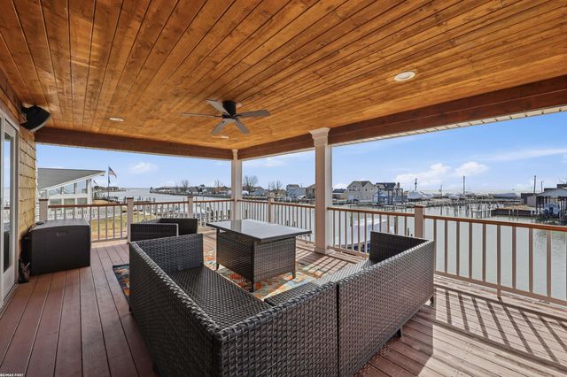 32492 N River Road, Harrison Twp, MI 48045