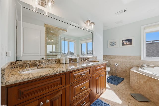 32492 N River Road, Harrison Twp, MI 48045