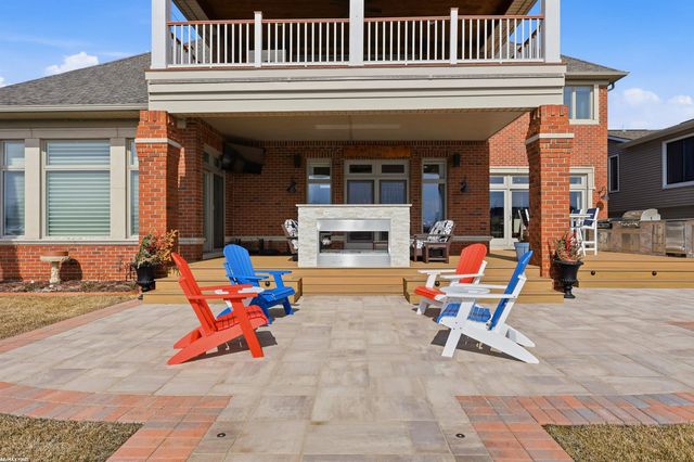 32492 N River Road, Harrison Twp, MI 48045