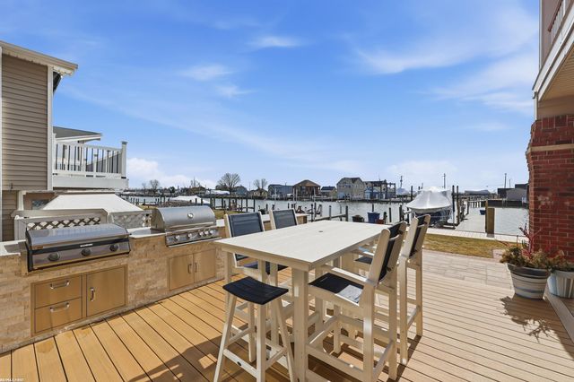 32492 N River Road, Harrison Twp, MI 48045