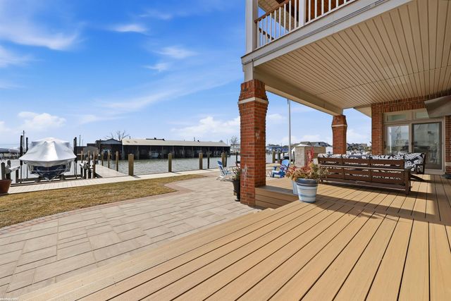 32492 N River Road, Harrison Twp, MI 48045