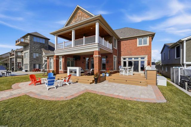 32492 N River Road, Harrison Twp, MI 48045