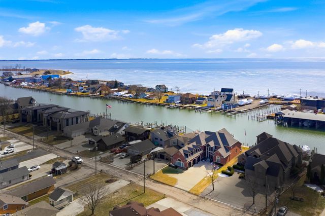 32492 N River Road, Harrison Twp, MI 48045