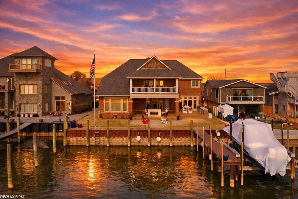 32492 N River Road, Harrison Twp, MI 48045