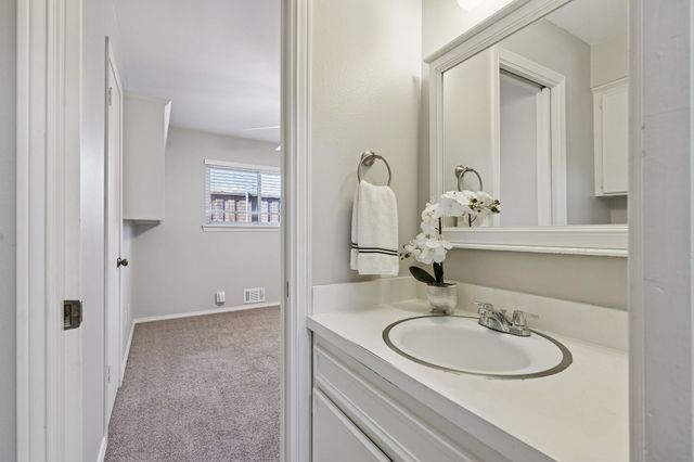 6306 Highgate Lane, Dallas, TX 75214