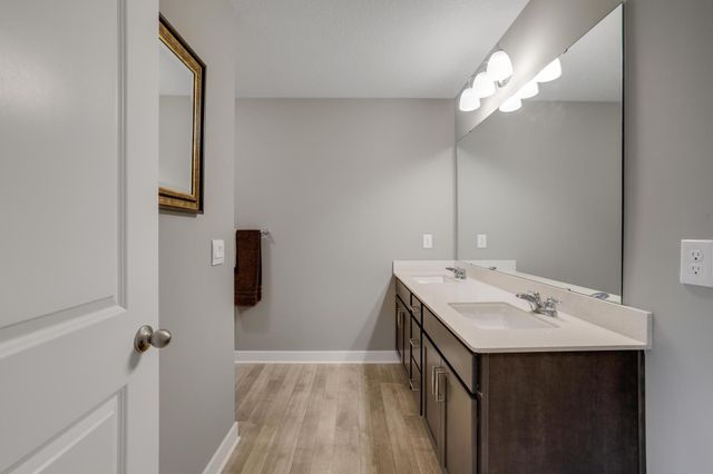 3064 Sunflower Way NW, Prior Lake, MN 55352