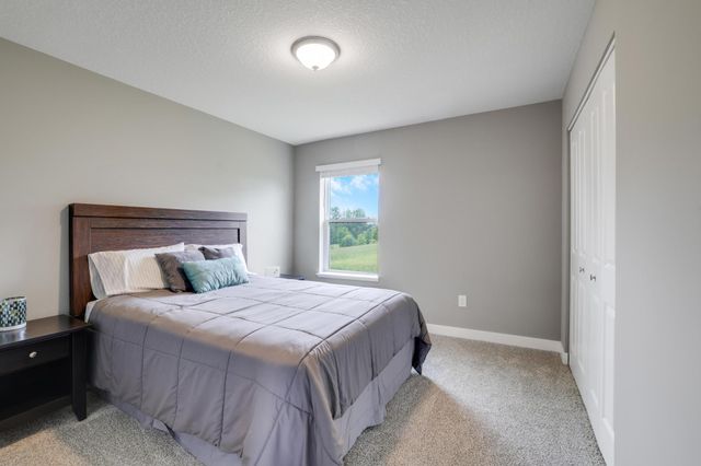 3064 Sunflower Way NW, Prior Lake, MN 55352