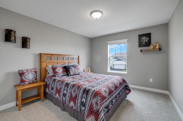 3064 Sunflower Way NW, Prior Lake, MN 55352