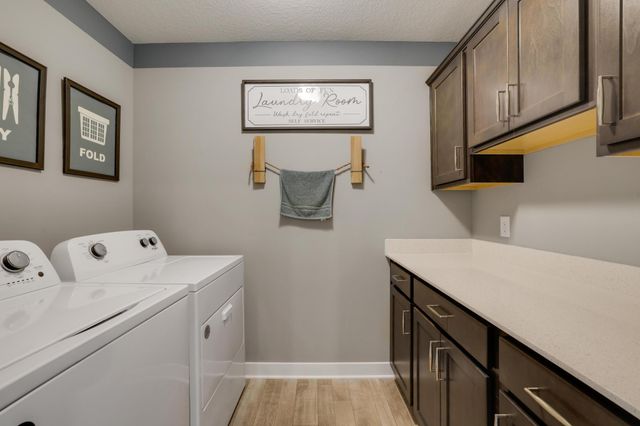 3064 Sunflower Way NW, Prior Lake, MN 55352