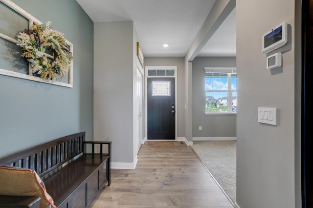 3064 Sunflower Way NW, Prior Lake, MN 55352