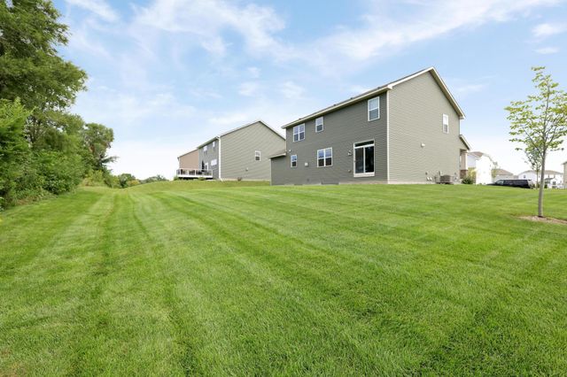 3064 Sunflower Way NW, Prior Lake, MN 55352