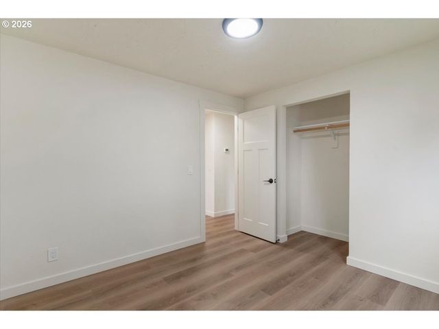 2440 S 2ND St, Lebanon, OR 97355