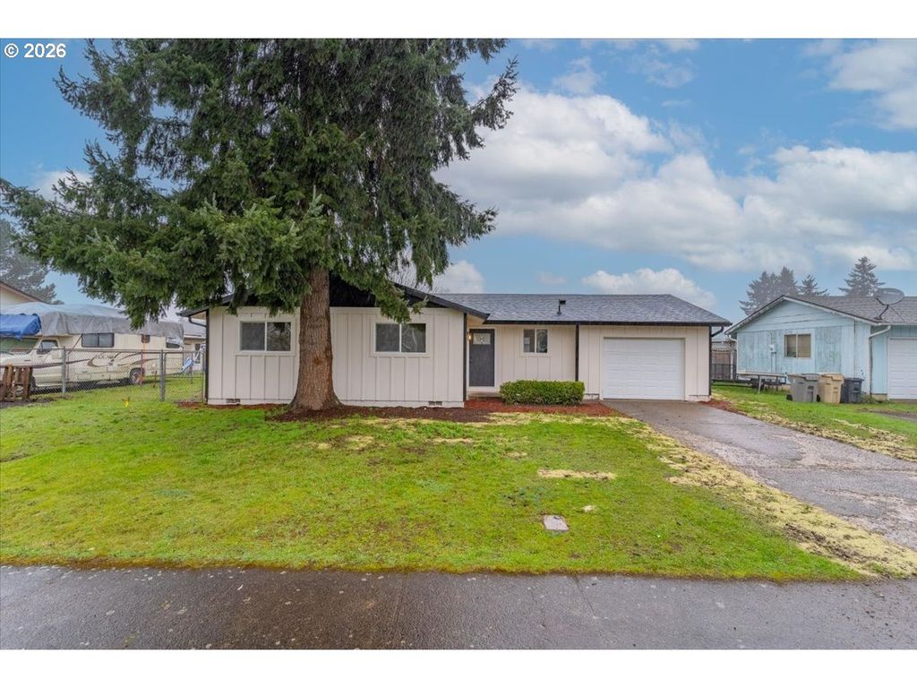 2440 S 2ND St, Lebanon, OR 97355
