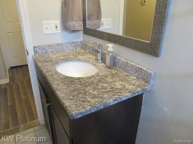 23120 Lambrecht Avenue, Eastpointe, MI 48021