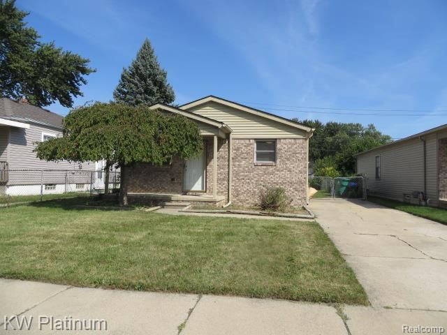 23120 Lambrecht Avenue, Eastpointe, MI 48021