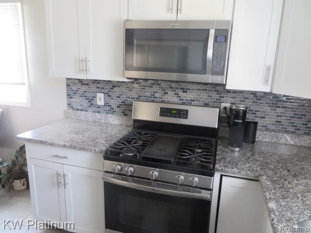 23120 Lambrecht Avenue, Eastpointe, MI 48021