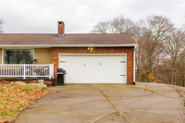 327 Briarhill Street, Rittman, OH 44270