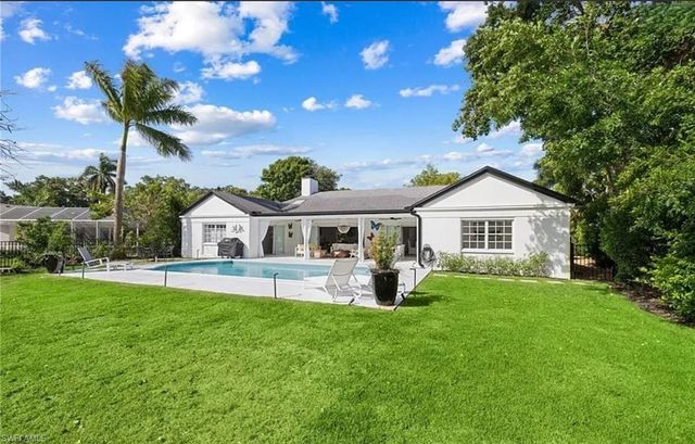 2728 Crayton RD, Naples, FL 34103