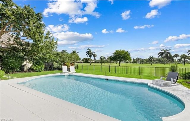 2728 Crayton RD, Naples, FL 34103