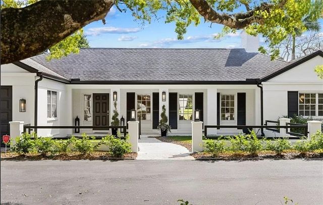 2728 Crayton RD, Naples, FL 34103
